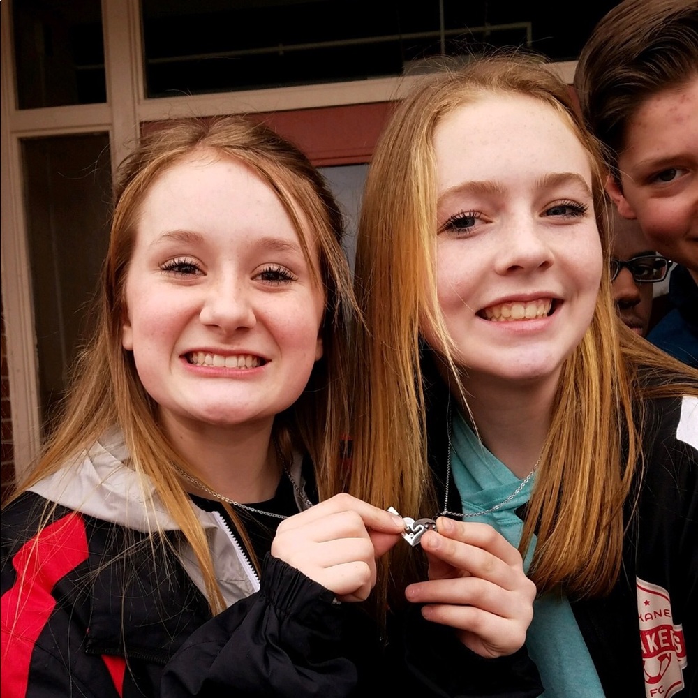 Meet your Posher, MacKenzie